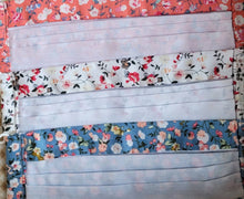 Load image into Gallery viewer, Pink floral print face mask