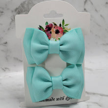 Load image into Gallery viewer, Turquoise hair bow clip set
