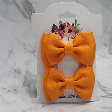 Load image into Gallery viewer, Orange girl hair bow clip set