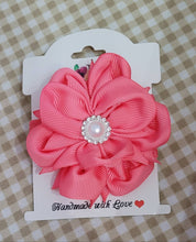 Load image into Gallery viewer, Pink 3 inch flower headband
