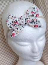 Load image into Gallery viewer, White Floral Pinwheel bow headband, Baby bow headband
