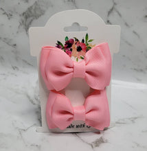 Load image into Gallery viewer, Pink girl hair bow clip
